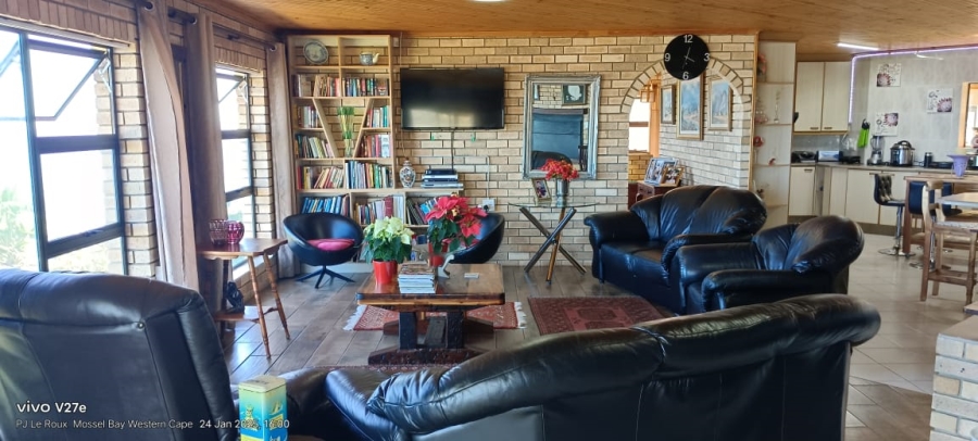 5 Bedroom Property for Sale in Dana Bay Western Cape